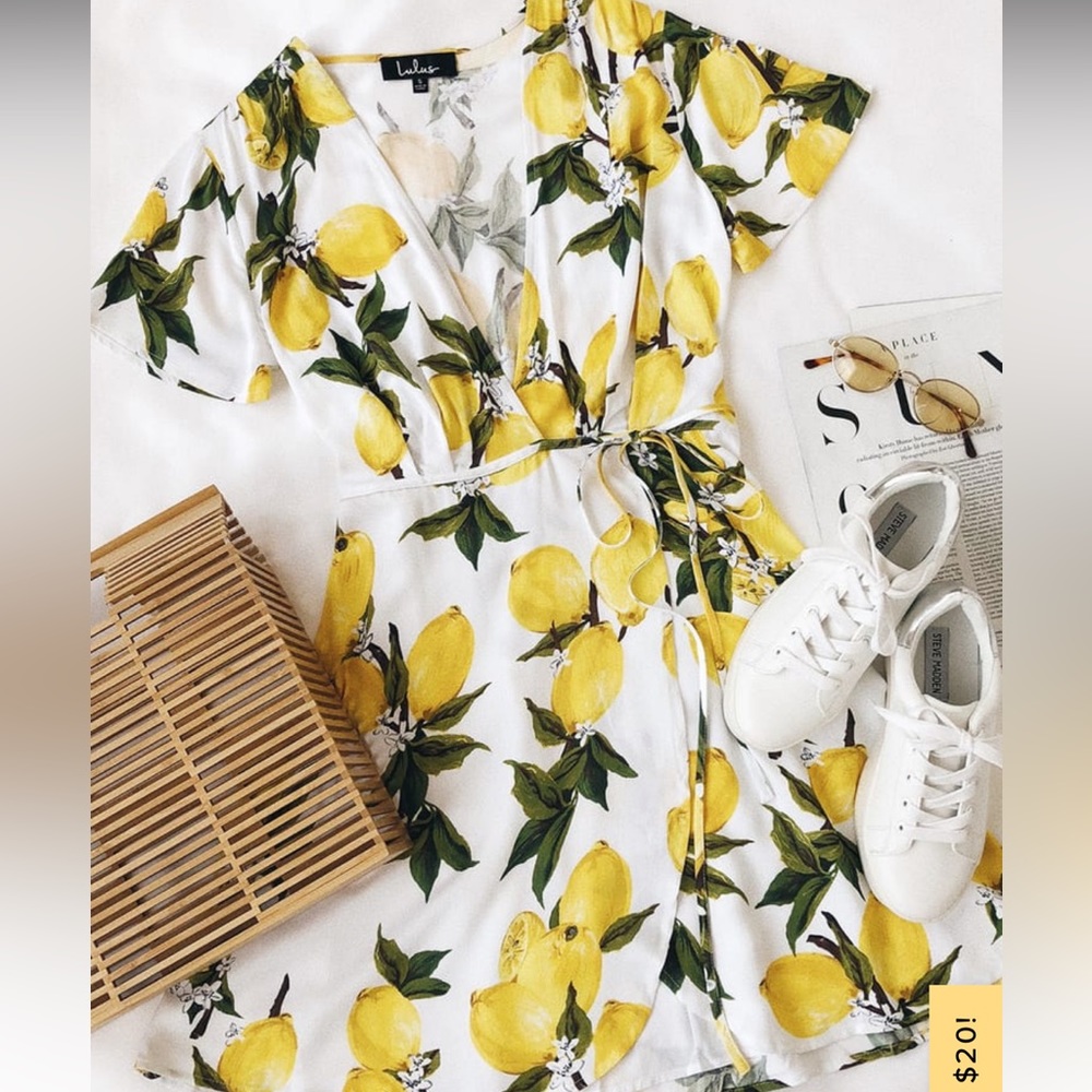 Lulu’s XS A La Tart lemon print wrap dress! Never worn, new with tags!